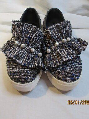 DIRTY LAUNDRY STYLISH LOAFER/ SNEAKER WITH MATERIAL, RHINESTONES & PEARLS~7.5/38